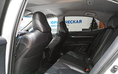 Toyota Camry, 2018 год, 2 995 000 рублей, 16 фотография