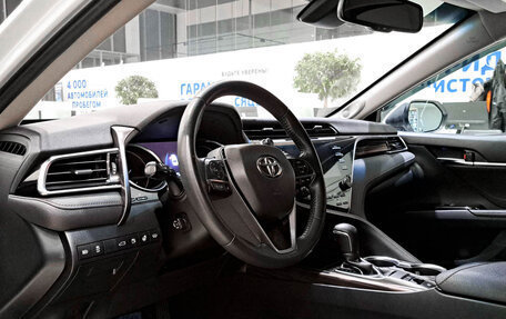 Toyota Camry, 2018 год, 2 995 000 рублей, 20 фотография