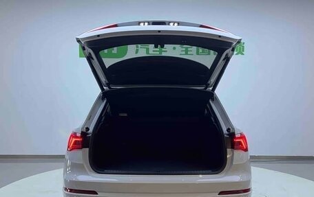 Audi Q3, 2021 год, 2 840 000 рублей, 22 фотография