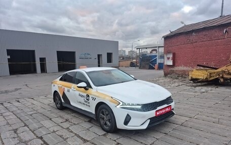 KIA K5, 2021 год, 1 690 000 рублей, 1 фотография