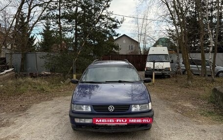 Volkswagen Passat B4, 1996 год, 320 000 рублей, 2 фотография