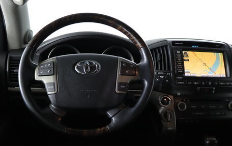 Toyota Land Cruiser 200, 2011 год, 3 499 990 рублей, 10 фотография