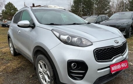 KIA Sportage IV рестайлинг, 2018 год, 1 800 000 рублей, 2 фотография