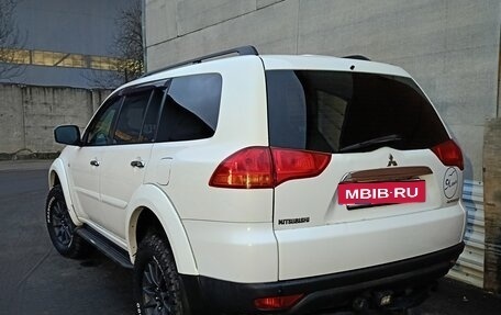 Mitsubishi Pajero Sport II рестайлинг, 2011 год, 1 550 000 рублей, 3 фотография