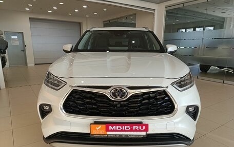 Toyota Highlander, 2025 год, 6 400 000 рублей, 2 фотография