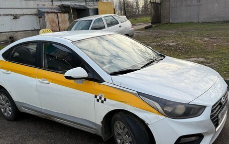 Hyundai Solaris II рестайлинг, 2018 год, 570 000 рублей, 4 фотография