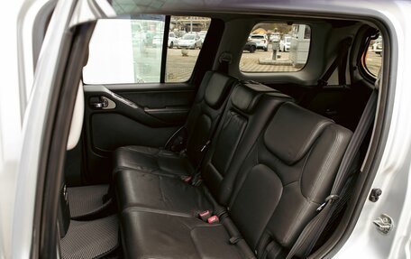 Nissan Pathfinder, 2005 год, 995 000 рублей, 18 фотография