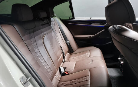 BMW 5 серия, 2022 год, 4 980 000 рублей, 13 фотография