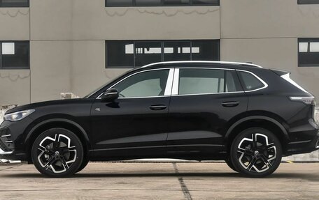 Volkswagen Tiguan, 2025 год, 5 590 000 рублей, 7 фотография