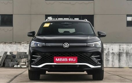 Volkswagen Tiguan, 2025 год, 5 590 000 рублей, 2 фотография