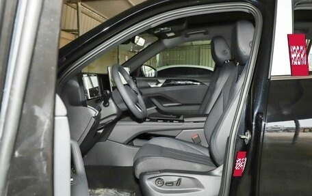 Volkswagen Tiguan, 2025 год, 5 590 000 рублей, 8 фотография