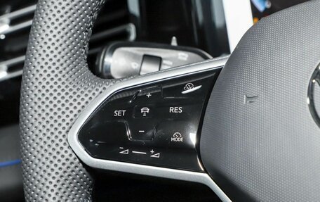 Volkswagen Tiguan, 2025 год, 5 590 000 рублей, 15 фотография