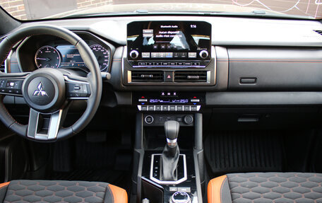 Mitsubishi Triton, 2025 год, 5 950 000 рублей, 12 фотография