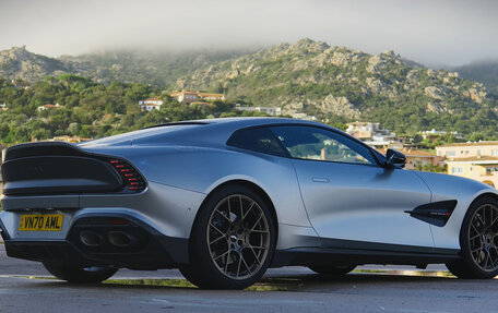 Aston Martin Vanquish, 2025 год, 55 000 000 рублей, 3 фотография
