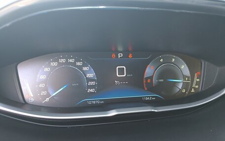 Peugeot 3008 II, 2017 год, 1 995 000 рублей, 15 фотография