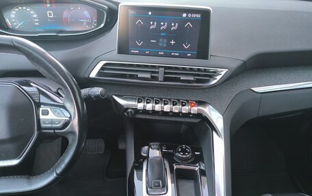 Peugeot 3008 II, 2017 год, 1 995 000 рублей, 20 фотография