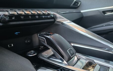 Peugeot 3008 II, 2017 год, 1 995 000 рублей, 28 фотография