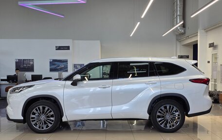 Toyota Highlander, 2025 год, 6 100 000 рублей, 4 фотография