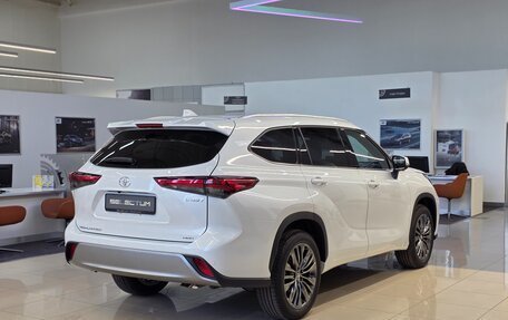 Toyota Highlander, 2025 год, 6 100 000 рублей, 7 фотография