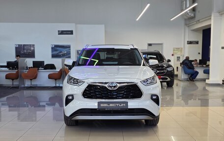 Toyota Highlander, 2025 год, 6 100 000 рублей, 2 фотография