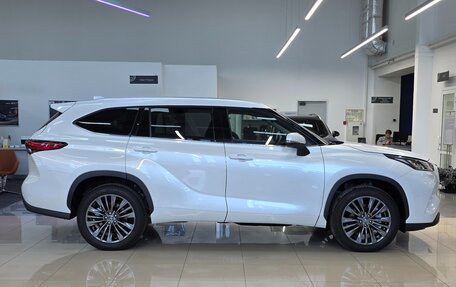 Toyota Highlander, 2025 год, 6 100 000 рублей, 9 фотография