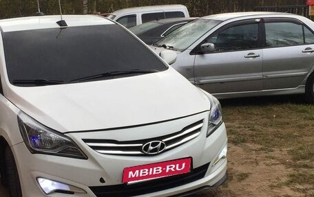 Hyundai Solaris II рестайлинг, 2015 год, 550 000 рублей, 3 фотография