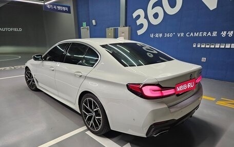 BMW 5 серия, 2022 год, 4 080 000 рублей, 6 фотография