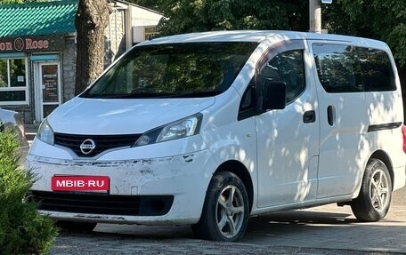 Nissan NV200, 2010 год, 850 000 рублей, 1 фотография