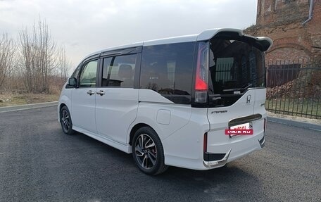 Honda Stepwgn IV, 2015 год, 2 250 000 рублей, 8 фотография