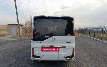 Honda Stepwgn IV, 2015 год, 2 250 000 рублей, 6 фотография