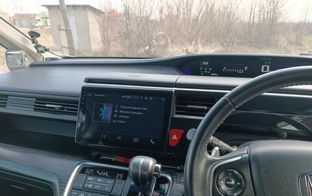 Honda Stepwgn IV, 2015 год, 2 250 000 рублей, 16 фотография