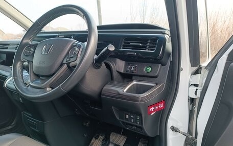 Honda Stepwgn IV, 2015 год, 2 250 000 рублей, 18 фотография