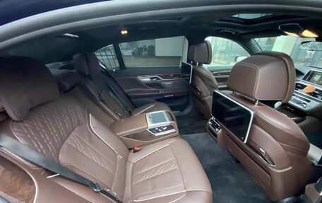 BMW 7 серия, 2018 год, 5 499 000 рублей, 18 фотография