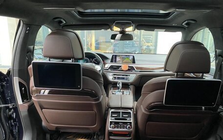 BMW 7 серия, 2018 год, 5 499 000 рублей, 16 фотография