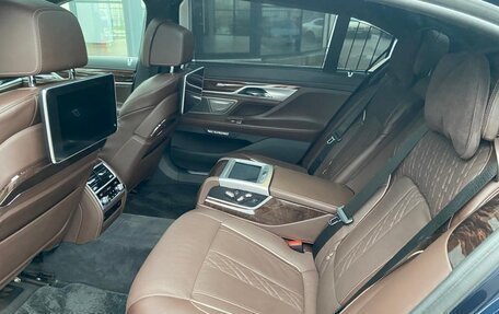 BMW 7 серия, 2018 год, 5 499 000 рублей, 17 фотография