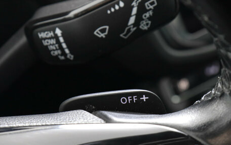 Volkswagen Tiguan II, 2018 год, 2 477 000 рублей, 14 фотография