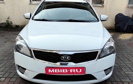 KIA cee'd I рестайлинг, 2011 год, 935 000 рублей, 1 фотография