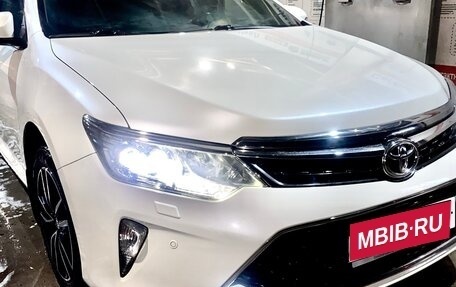 Toyota Camry, 2017 год, 2 350 000 рублей, 1 фотография