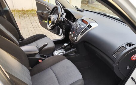 KIA cee'd I рестайлинг, 2011 год, 935 000 рублей, 22 фотография