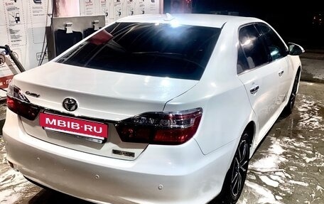 Toyota Camry, 2017 год, 2 350 000 рублей, 2 фотография