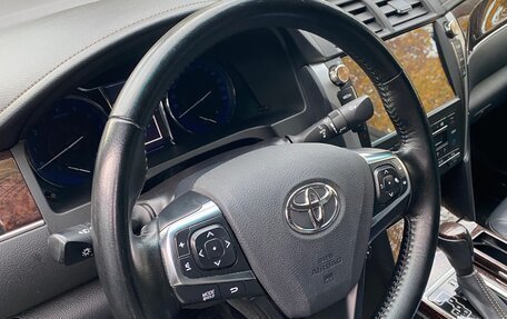 Toyota Camry, 2017 год, 2 350 000 рублей, 5 фотография