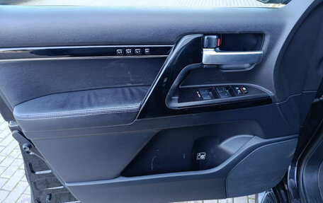 Toyota Land Cruiser 200, 2015 год, 5 250 000 рублей, 16 фотография