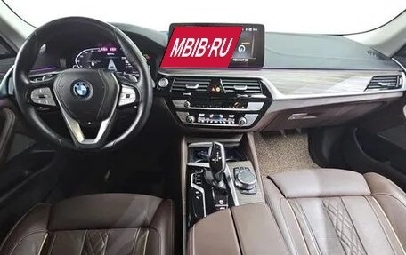BMW 5 серия, 2022 год, 3 230 000 рублей, 10 фотография