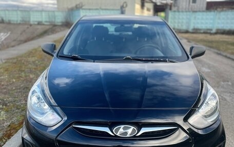 Hyundai Solaris II рестайлинг, 2014 год, 900 000 рублей, 5 фотография