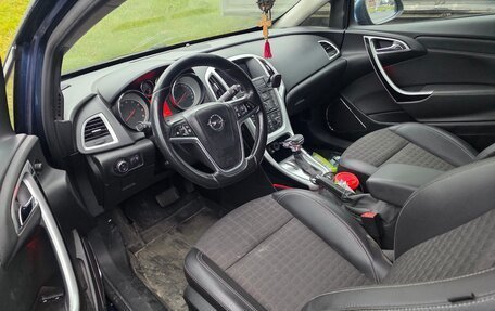 Opel Astra J, 2014 год, 899 999 рублей, 4 фотография