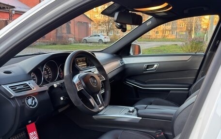 Mercedes-Benz E-Класс, 2013 год, 1 500 000 рублей, 6 фотография