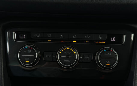 Volkswagen Tiguan II, 2020 год, 3 080 000 рублей, 21 фотография