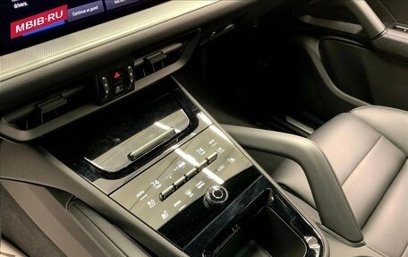 Porsche Cayenne III, 2025 год, 14 869 398 рублей, 22 фотография