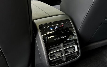 Volkswagen Tiguan, 2025 год, 4 990 000 рублей, 27 фотография