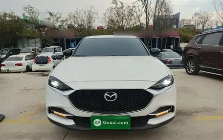 Mazda CX-4, 2022 год, 1 915 000 рублей, 2 фотография